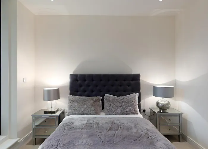 Chelsea Cascade London Flat