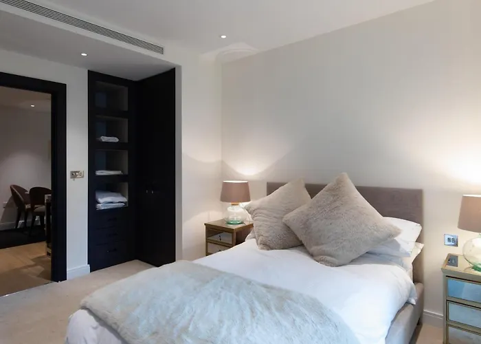 Chelsea Cascade London Flat